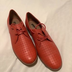 Halogen shoes, peach color, size 8.5M, brand new